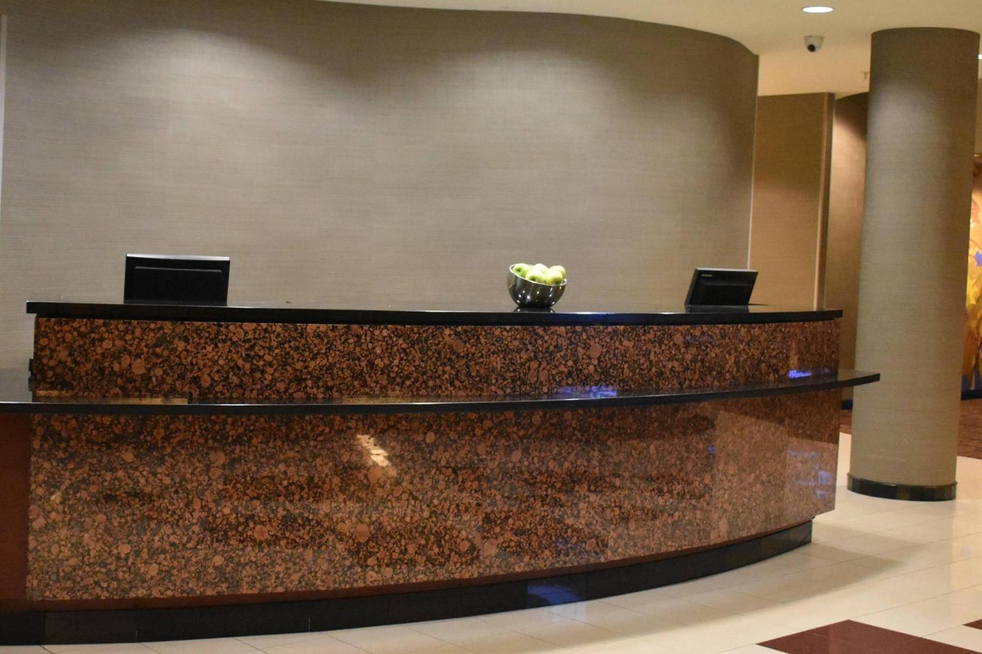 Courtyard Republic Airport Long Island/Farmingdale Hotell Eksteriør bilde