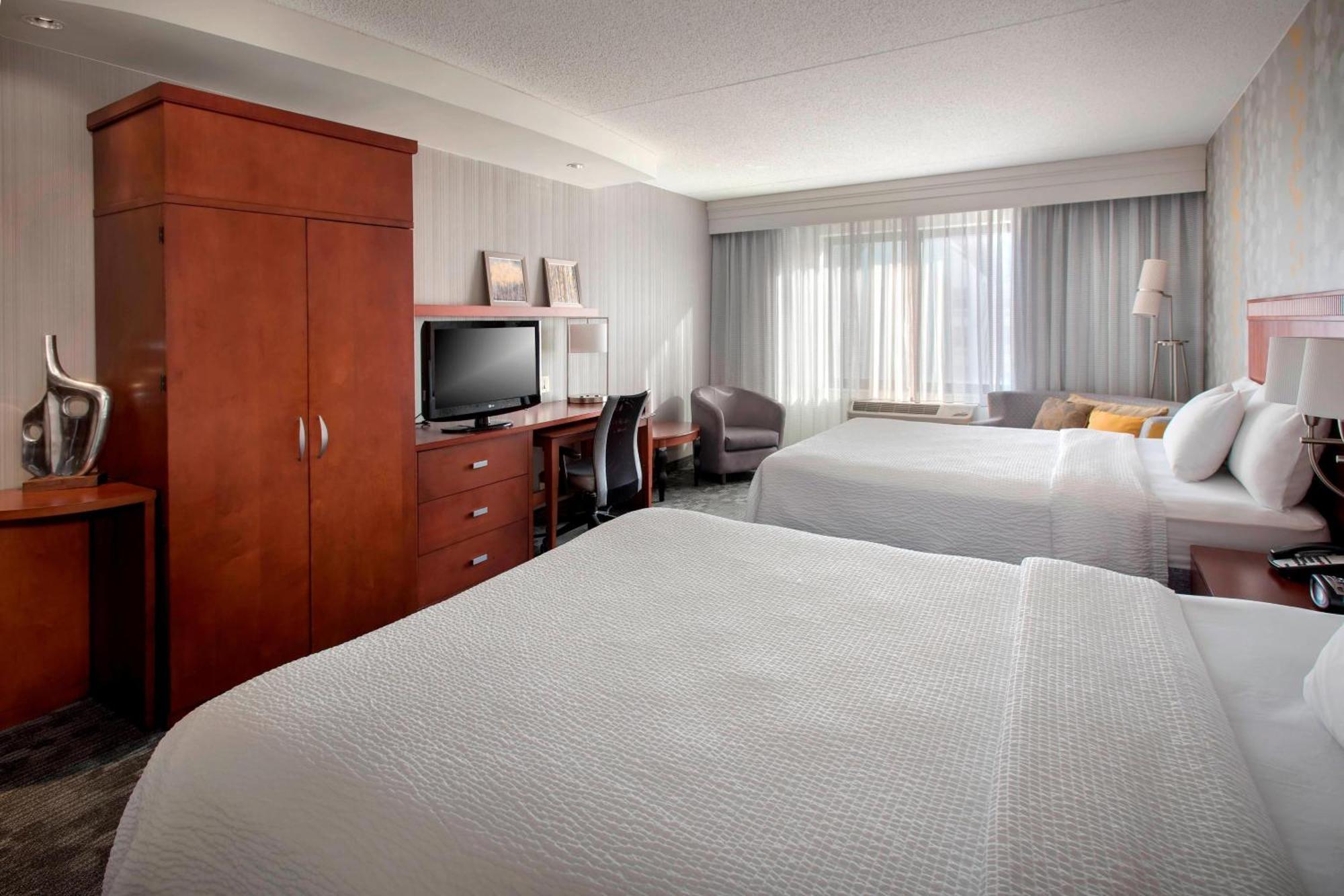 Courtyard Republic Airport Long Island/Farmingdale Hotell Eksteriør bilde